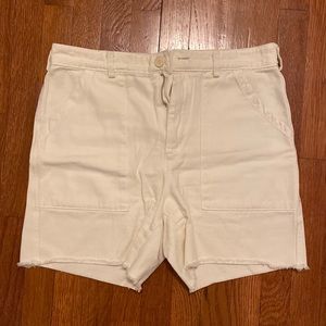 LACAUSA size 4 white cut off shorts